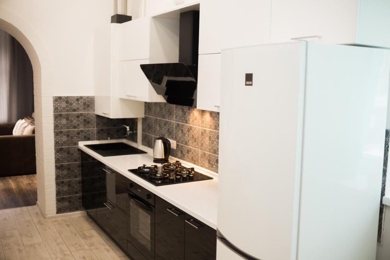 Modern Apartment Lviv Exterior photo